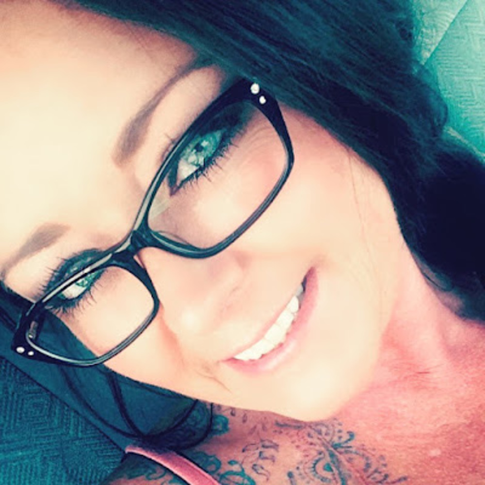 Meet your Posher, Candie